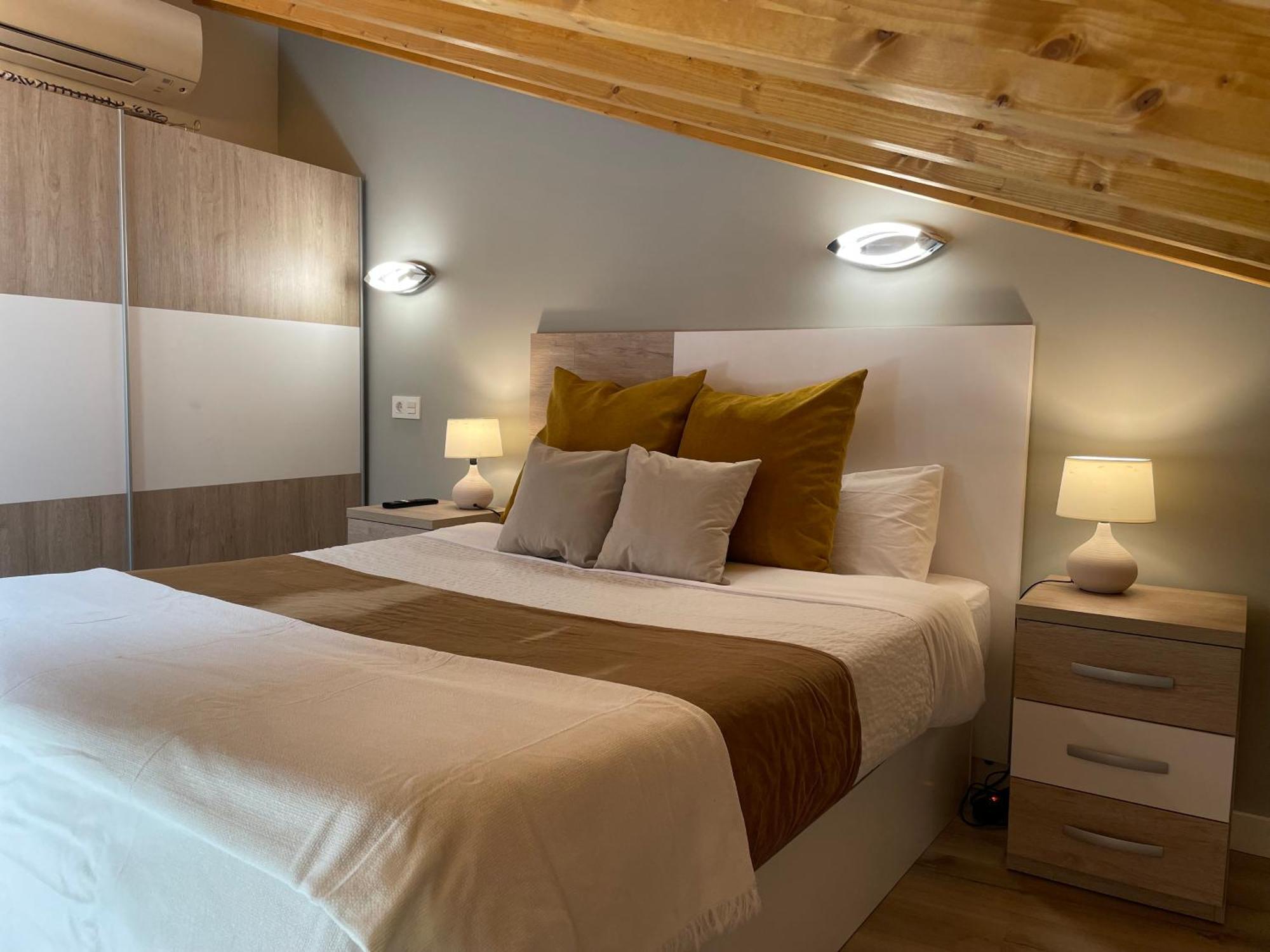Apartamentos Aranda - Atico Duero 阿兰达德杜洛 外观 照片